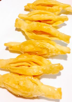 A picture of Elo jhelo.