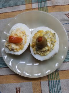 Una foto de Huevos rellenos sin mayonesa (1)