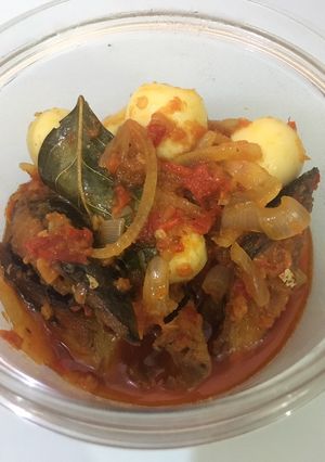 Foto resep Tongkol balado with telor puyuh