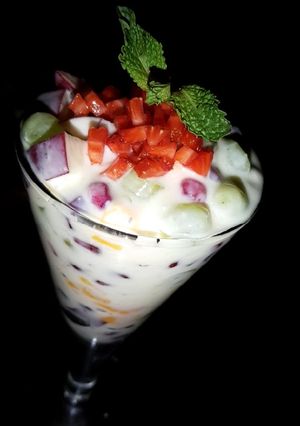 A picture of Creamy fruits.