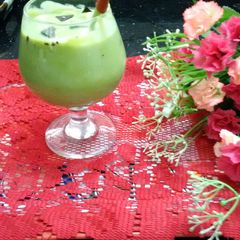 A picture of Avacado -chocolate smoothie.