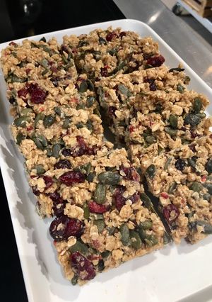A picture of No Bake Summer Granola Bars.