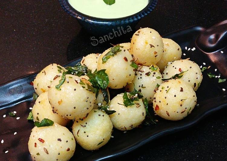Steps to Make Speedy Suji Rice balls /Rava Rice Kozhukattai