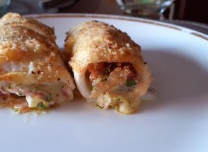 Una foto de Filet de Pejerrey relleno crocante