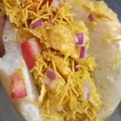 A picture of Pav bhel chaat.