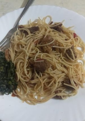 A picture of Meat in spaghetti.