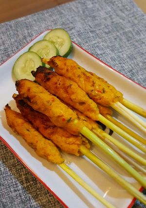 Foto resep Sate lilit ayam khas Bali (Balinese Chicken Satay)