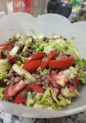 Una foto de Ensalada con lentejas