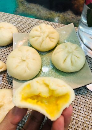 Hình của món Bánh bao kim sa trứng muối.