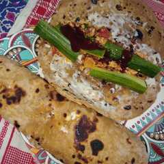 A picture of Egg sauce roll.