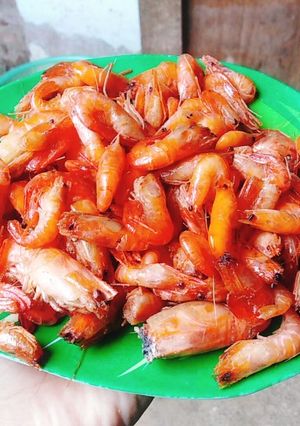 Hình của món Tôm rang mặn ngọt.