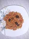 Fusilli cu sos de roșii și ardei iute