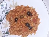 Fusilli cu sos de roșii și ardei iute