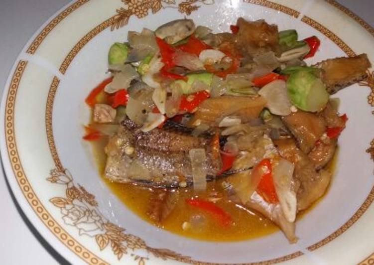 Tim ikan asin gabus
