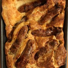 A picture of Unadorned Toad-in-the-Hole.