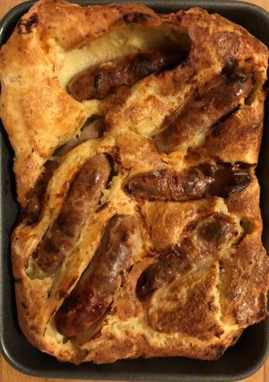 A picture of Unadorned Toad-in-the-Hole.