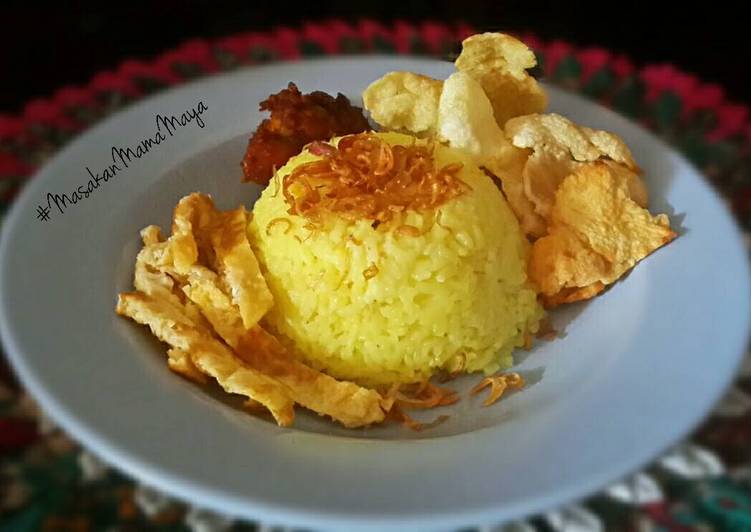 Nasi Kuning Sederhana ala MamaMaya