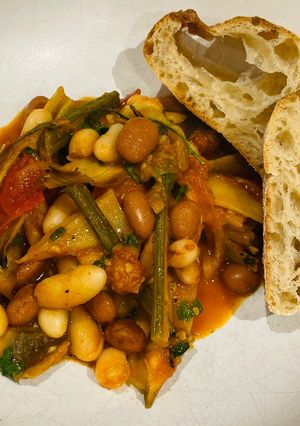 A picture of Tomato, fennel and bean stew.