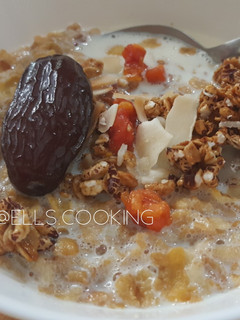 Foto resep Sarapan Sehat (Rolled Oats + Granola & kurma)