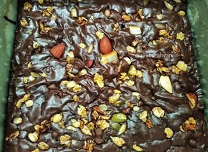 Foto resep Brownies Panggang Oven Tangkring Topping Granola