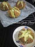 Korean creamcheese garlic bread (creamcheese filling & garlic butter sauce)