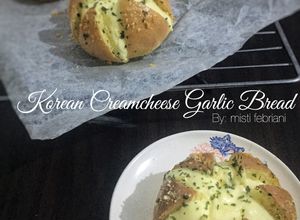 Foto resep Korean creamcheese garlic bread (creamcheese filling & garlic butter sauce)