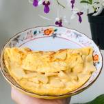 Hình của món Trứng omelette với táo.