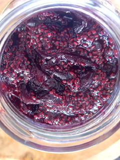 Una foto de Mermelada de cerezas casera sin azúcar