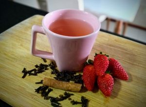 Foto de Chá de Morango, Cravo e Canela