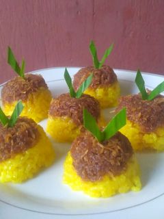 Foto resep Ketan Kuning Unti Kelapa