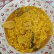 Arroz con pollo, alcachofas y brócoli