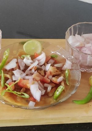 A picture of Bengali Special Ghugni Chaat.