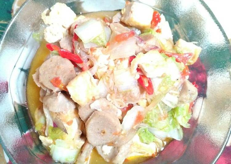 Anti Ribet, Bikin Tumis sawi putih with bakso Ekonomis Untuk Dijual