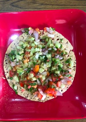 A picture of Masala papad.