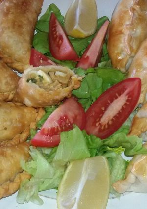 Una foto de Empanadas de Mondongo Fritas y al Horno
