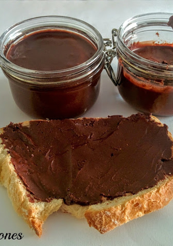 Una foto de Nutella casera