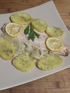 Una foto de Salmón al horno