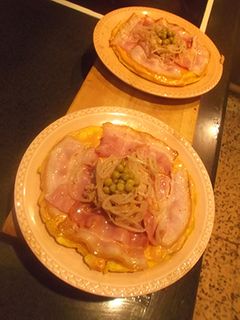 Una foto de Tortilla japonesa, con complejo de pizza