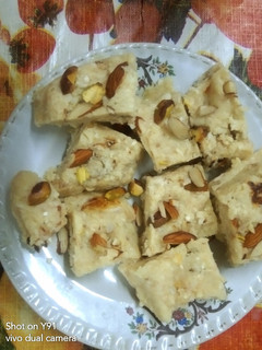 A picture of Dry Coconut Burfi.