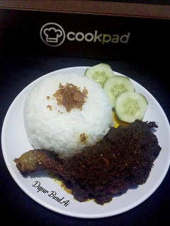Foto resep Ayam Bumbu Hitam Khas Madura