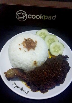 Foto resep Ayam Bumbu Hitam Khas Madura
