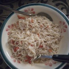 A picture of Peppery Instant Noodles.