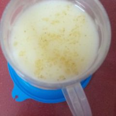 A picture of Healthy Muskmelon seeds juice.