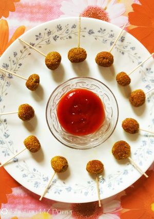 A picture of Quinoa avocado balls.