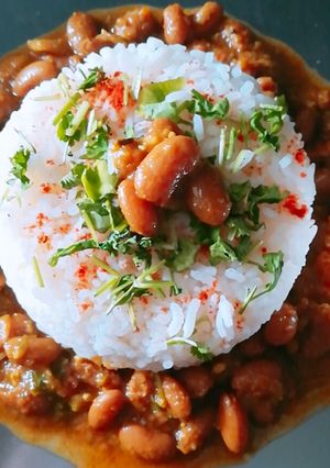 राजमा चावल (Rajma chawal recipe in Hindi) रेसिपी मुख्य फोटो