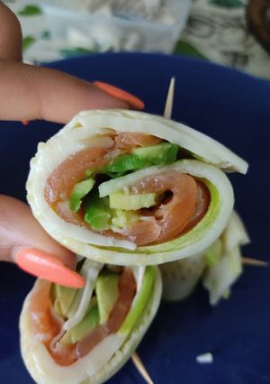 Una foto de Sushi de calabacín