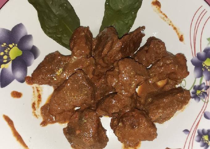 Rendang daging sapi