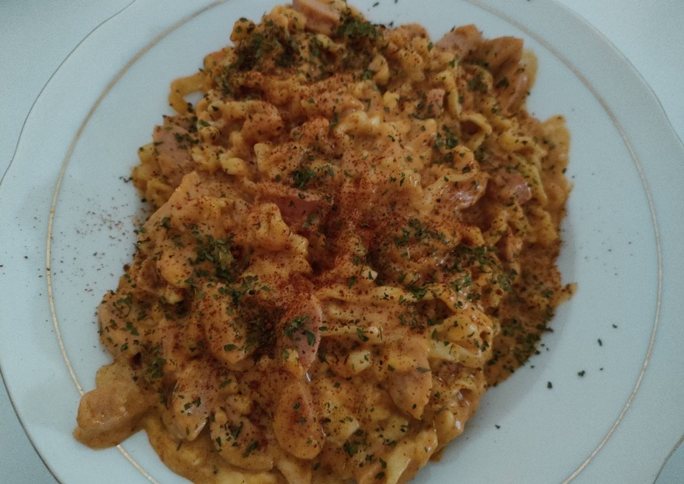 Mie Instan Carbonara Super Ngeju
