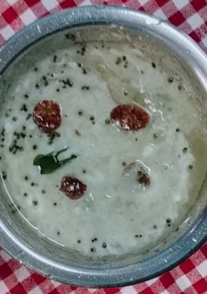 பீர்க்கங்காய் பால் ஊற்றி கடைதல் செய்முறை முக்கிய புகைப்படம்