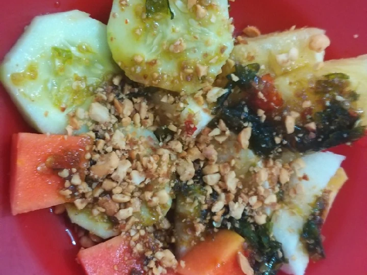 Cara Mudah Membuat Resep Rujak petis yang Uenak Anti Ribet, Bisa Manjain Lidah